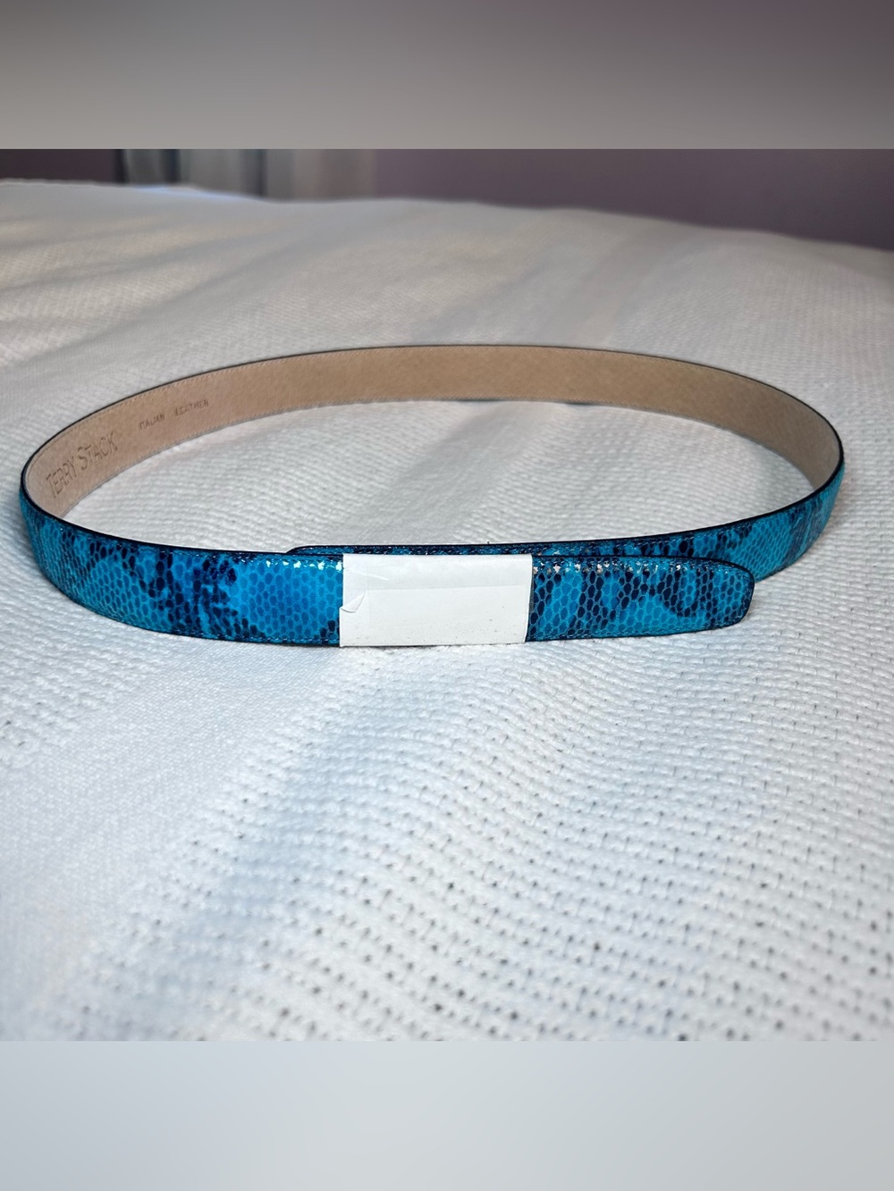 Vintage Terry Stack Buckleless Turquoise Python Italian Leather Belt Women’s L